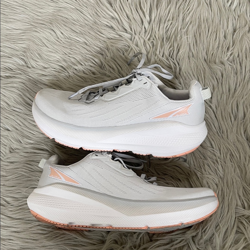 Altra gray FWDVia Dunn shoes - Picture 3 of 6
